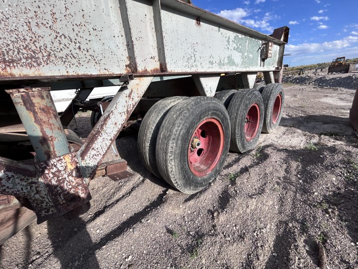 1981 Portable Crusher Chassis - Image 8