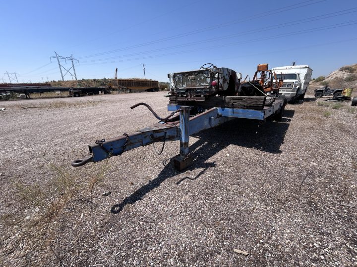 1983 Semi Bumper Pull Trailer - Image 2