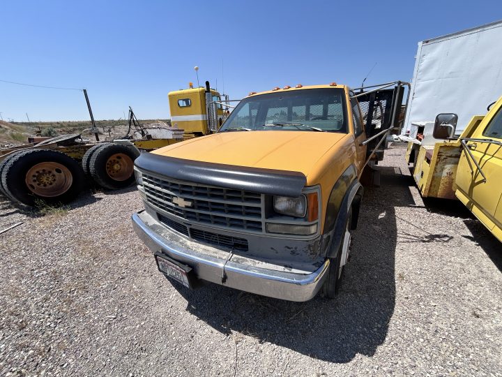 1992 Chevy Pick-up - Image 9