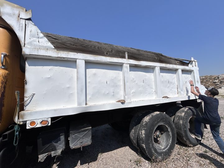 1967 Mac Dump Truck - Image 10