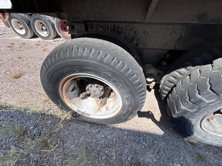 1967 Mac Dump Truck - Image 13